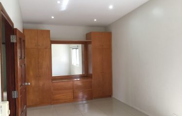 Unfurnished 2-level Executive Property on a Hill for Rent