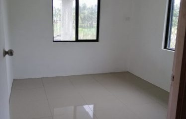 Unfurnished Modern 2-Bedroom Flat For Rent