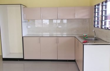 Unfurnished 2-Bedroom Flat For Rent